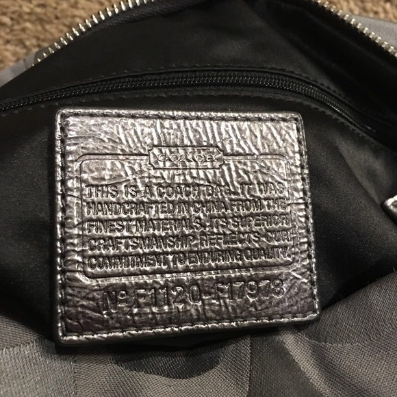 Coach Signature Crossbody - Picture 6 of 8